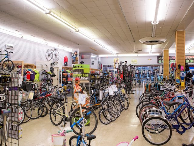 South Shore Cyclery Bicycle store in
  Cudahy,Wisconsin