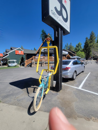 Getboards Big Bear Ski & Snowboards Bicycle rental service in Big Bear Lake California
