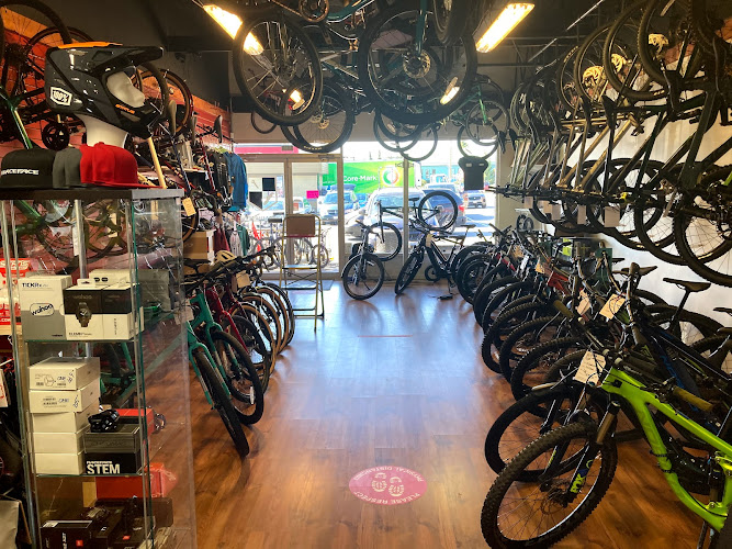 Brentwood Cycle Bicycle store in Saanichton British Columbia