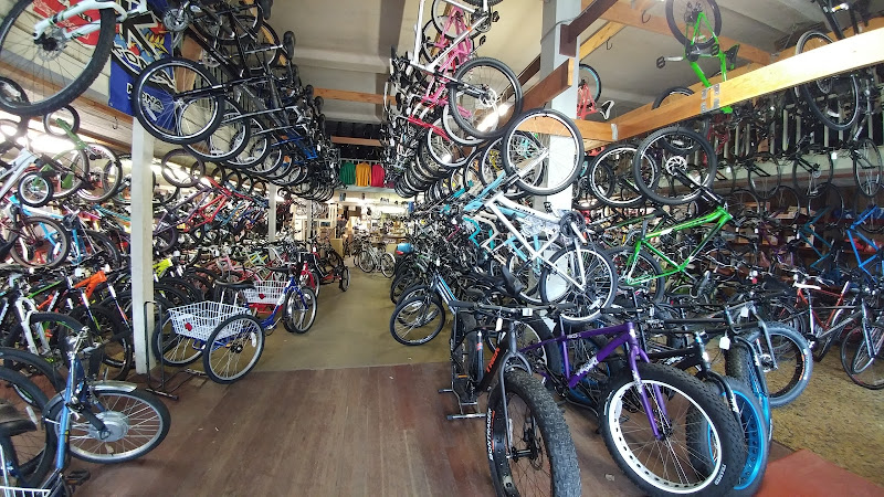 La Vogue Cyclery Bicycle store in Hoquiam Washington