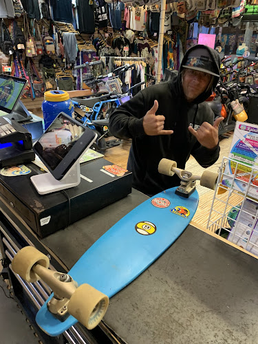 Jay's E-BIKE RENTALS Electric bicycle store in Venice California