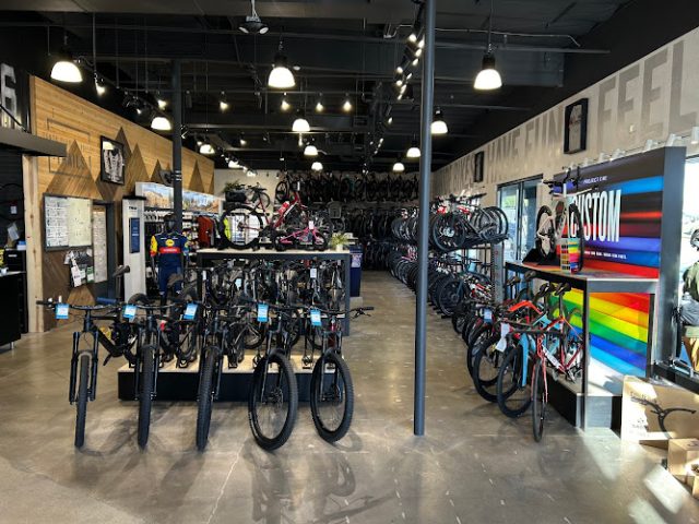 Trek Bicycle Santa Clarita Bicycle store in Santa Clarita,California