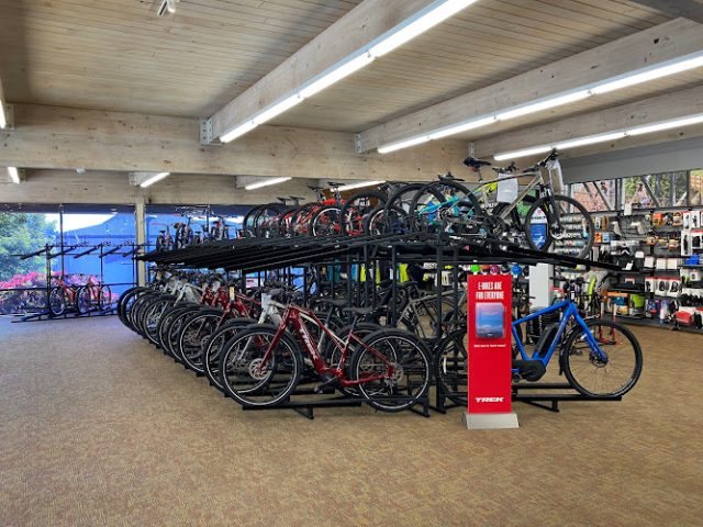 Trek Bicycle Lake Oswego Bicycle store in Lake Oswego,Oregon