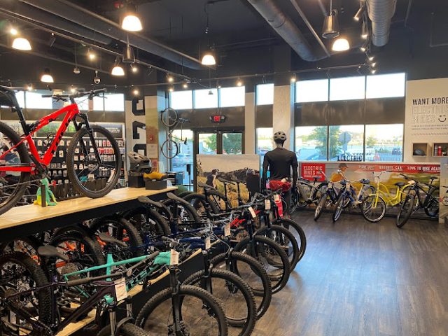 Trek Bicycle Edgewater Bicycle store in Edgewater,New Jersey