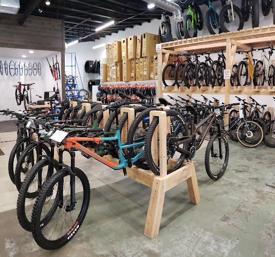 Skookum Bike & Ski Ltd Bicycle store in Salmon Arm British Columbia
