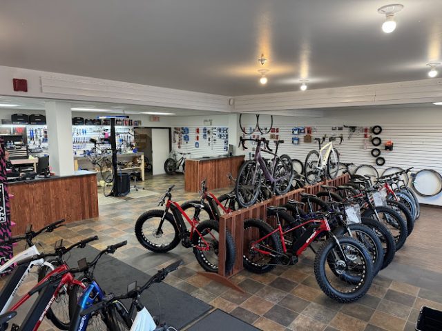 Vélos Expert Saguenay Magasin de vélos in Chicoutimi Quebec