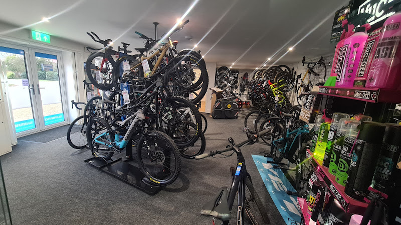 Performance Cycles Bicycle store in Cirencester