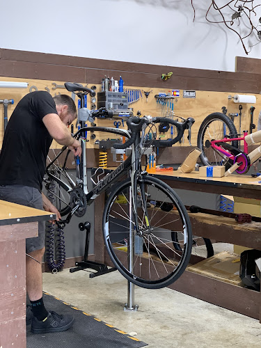 Sycamore Cycles Bicycle store in Hendersonville North Carolina