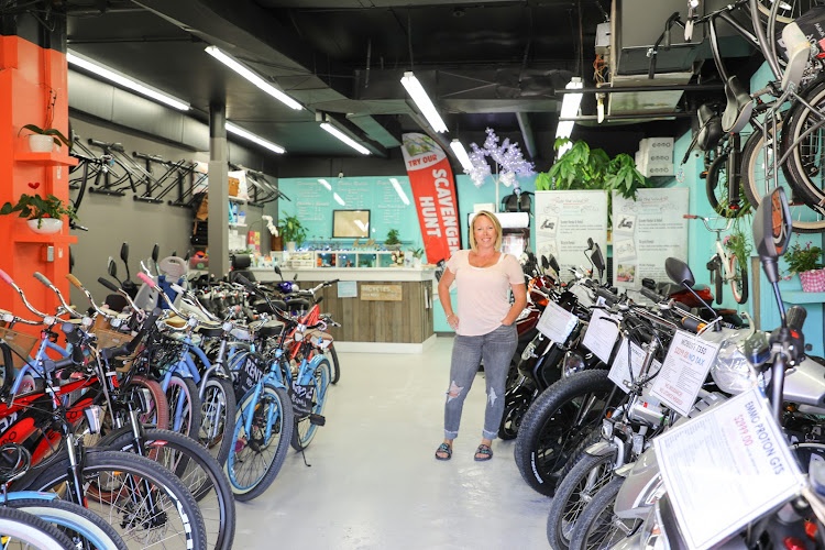Ride the Wind Ebikes Motor scooter dealer in Mount Albert Ontario