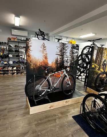 Munroe Velo Bike Shop Bicycle store in
  Topsfield,Massachusetts