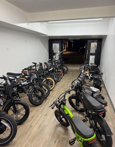 Ebikes Plug Electric bicycle store in Anaheim,California