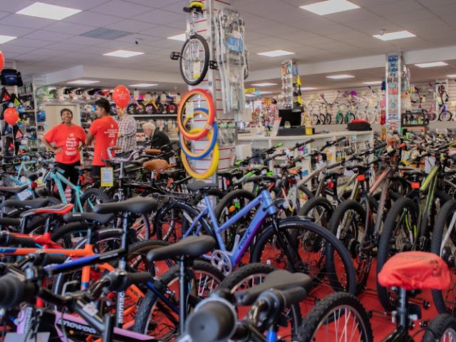 Hawk Cycles Nottingham Bicycle repair shop in Nottingham