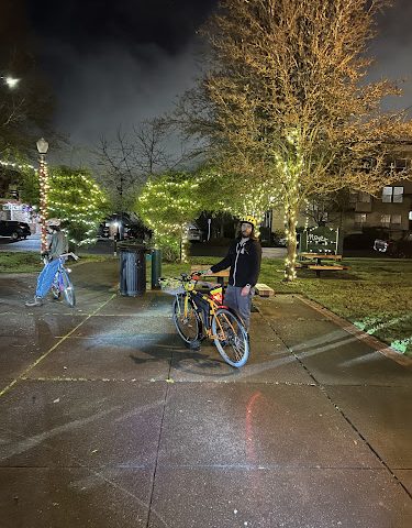 Opalescent Cyclery Bicycle store in
  Tacoma,Washington