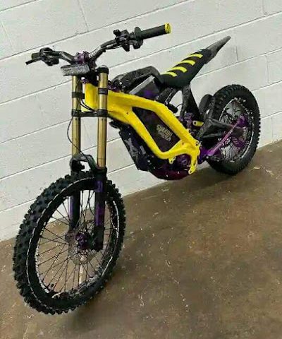 Auto Bikes Shop Electric motor scooter dealer in Amsterdam